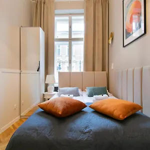 Modern Pilsudskiego Street Appartement Cracovie